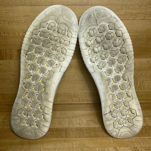 Nike Free RN 2018 Womens Round Toe Running Shoes Yellow Size US 11 A01911-700 - Picture 6 of 7